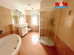 Pronájem bytu 4+kk, Praha - Hloubětín, V Novém Hloubětíně, 120 m2