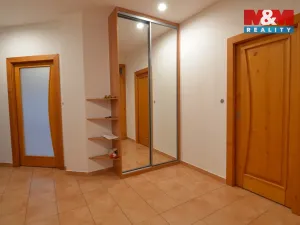 Pronájem bytu 4+kk, Praha - Hloubětín, V Novém Hloubětíně, 120 m2