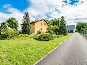 Prodej pozemku pro bydlení, Jenštejn, 1700 m2