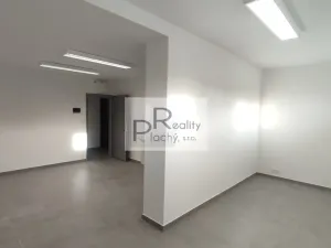 Pronájem kanceláře, Hevlín, 33 m2