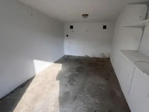 Pronájem garáže, Znojmo, Kuchařovická, 18 m2