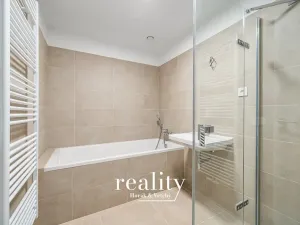 Prodej bytu 3+kk, Znojmo, Jarošova, 76 m2