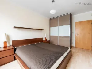 Pronájem bytu 2+kk, Praha - Záběhlice, Velenovského, 53 m2