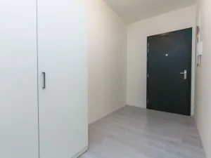 Pronájem bytu 2+kk, Praha - Malešice, Nad úžlabinou, 41 m2