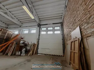 Pronájem výrobních prostor, Znojmo, Bolzanova, 496 m2
