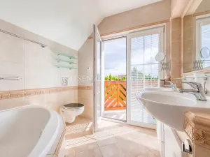 Prodej rodinného domu, Hostivice, náměstí Jana IV. z Dražic, 185 m2