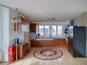 Prodej rodinného domu, Hostivice, náměstí Jana IV. z Dražic, 185 m2