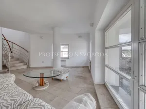 Prodej vily, Křižanov, Benešovo náměstí, 530 m2