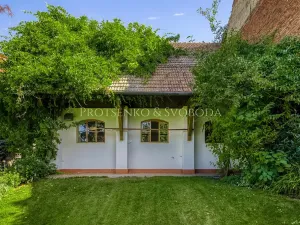 Prodej vily, Křižanov, Benešovo náměstí, 530 m2