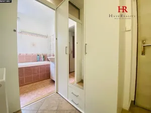 Prodej bytu 2+1, Benešov, Jiráskova, 52 m2