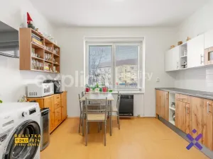 Prodej bytu 1+1, Uherské Hradiště, Dukelských hrdinů, 45 m2