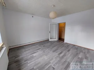 Prodej bytu 3+1, Krnov - Pod Bezručovým vrchem, Hlubčická, 68 m2