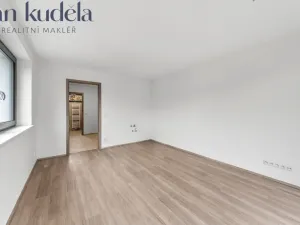 Pronájem bytu 1+kk, Brno, Líšeňská, 29 m2