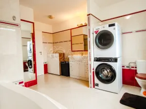 Prodej vícegeneračního domu, Srubec, 334 m2