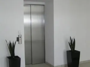 Pronájem kanceláře, Praha - Stodůlky, Prusíkova, 14 m2