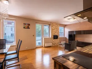 Prodej bytu 2+kk, Praha - Kyje, Pelušková, 44 m2
