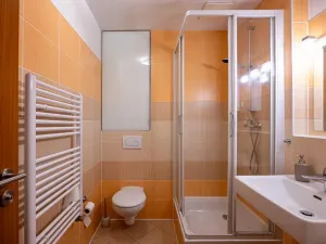 Prodej bytu 2+kk, Praha - Kyje, Pelušková, 44 m2