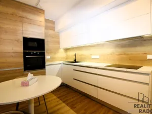 Pronájem bytu 1+kk, Znojmo, Jarošova, 42 m2