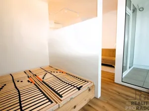 Pronájem bytu 1+kk, Znojmo, Jarošova, 42 m2