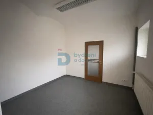 Prodej výrobních prostor, Prostějov, Husovo nám., 333 m2