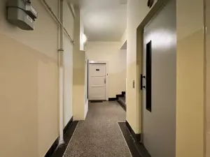 Pronájem bytu 2+kk, Praha - Holešovice, Komunardů, 50 m2