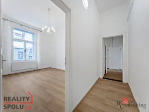 Pronájem bytu 3+1, Praha - Karlín, Sokolovská, 72 m2