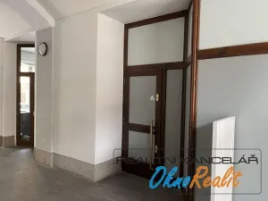 Pronájem obchodního prostoru, Přerov - Přerov I-Město, Žerotínovo nám., 108 m2