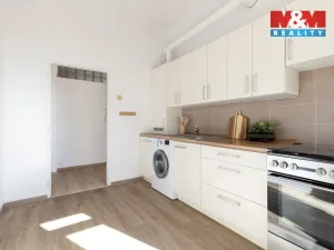 Pronájem bytu 1+1, Český Těšín, Odboje, 49 m2