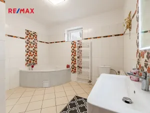 Prodej rodinného domu, Okrouhlo, 241 m2