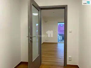 Pronájem bytu 1+kk, Liberec - Liberec XI-Růžodol I, Londýnská, 34 m2