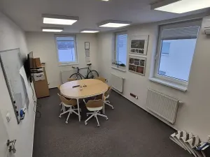 Pronájem kanceláře, Brno, Hněvkovského, 79 m2