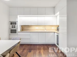 Prodej bytu 3+kk, Praha - Hloubětín, Waltariho, 78 m2