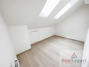 Pronájem bytu 4+kk, Praha - Vršovice, Oblouková, 136 m2