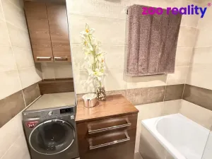 Prodej bytu 2+1, Chomutov, Bezručova, 60 m2