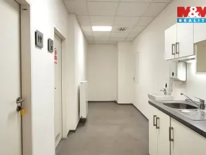 Pronájem obchodního prostoru, Tanvald, Krkonošská, 180 m2