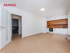Pronájem bytu 2+kk, Hostivice, Cihlářská, 46 m2