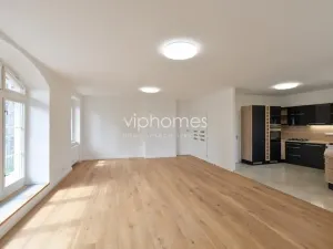 Pronájem bytu 5+1, Praha - Malá Strana, Říční, 189 m2