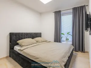 Pronájem bytu 2+kk, Znojmo, Krátká, 50 m2