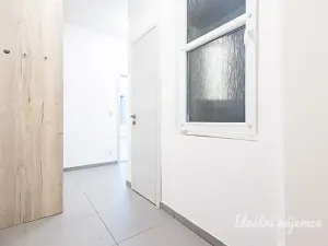 Pronájem bytu 2+kk, Praha - Strašnice, Černokostelecká, 51 m2