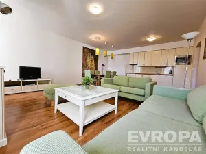 Pronájem bytu 2+kk, Vrchlabí, Zámek, 70 m2