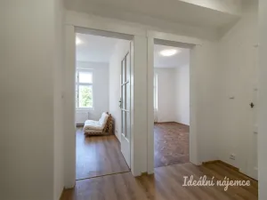 Pronájem bytu 2+kk, Praha - Žižkov, Basilejské náměstí, 49 m2