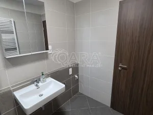 Pronájem bytu 2+kk, Kralupy nad Vltavou, Nádražní, 38 m2