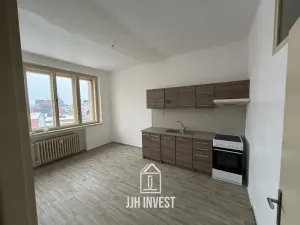 Pronájem bytu 3+kk, Poděbrady - Poděbrady II, nám. T.G.Masaryka, 108 m2