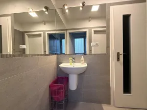 Pronájem kanceláře, Brno - Židenice, Kosmákova, 38 m2