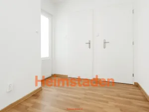 Pronájem bytu 1+1, Ostrava - Poruba, Čs. exilu, 40 m2