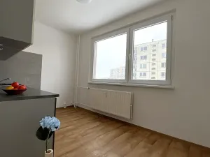 Pronájem bytu 2+1, Česká Lípa, Okružní, 57 m2