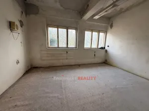 Pronájem skladu, Znojmo, 248 m2