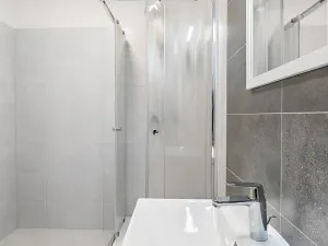 Pronájem bytu 1+1, Praha - Žižkov, Na mokřině, 41 m2