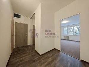 Pronájem bytu 2+1, Jindřichův Hradec, sídliště Vajgar, 61 m2