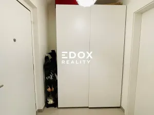 Pronájem bytu 1+kk, Praha - Košíře, Naskové, 34 m2